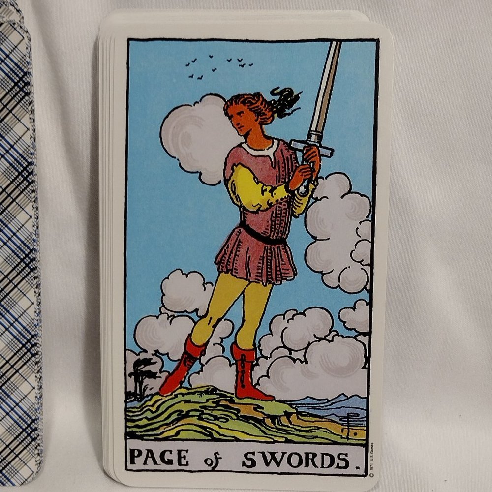 The Rider Tarot Deck - Picture 10 of 16
